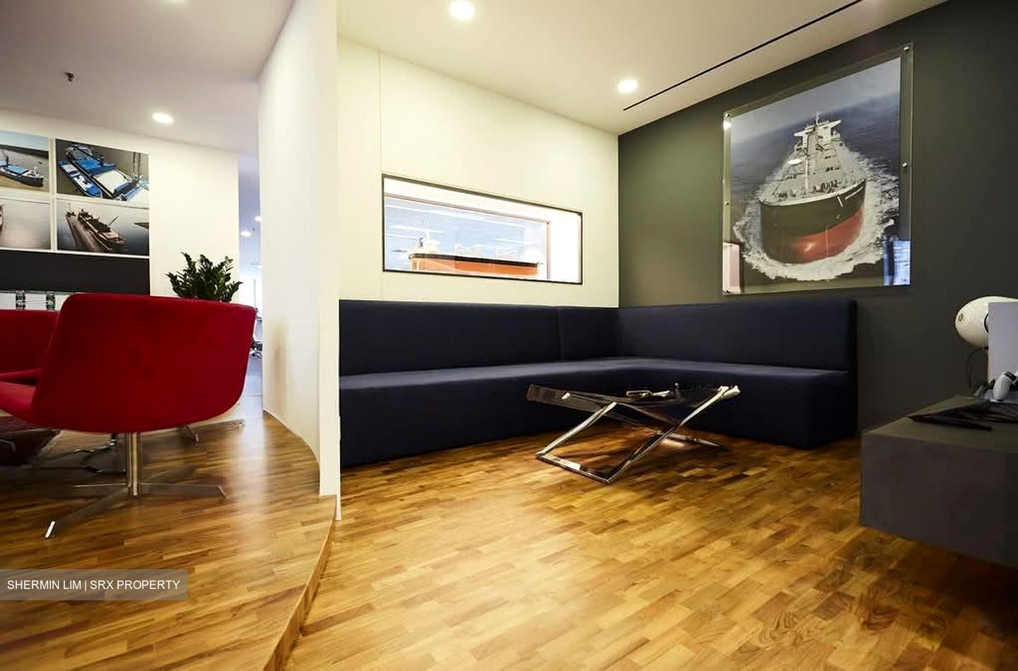 Income At Raffles (D1), Office #589671101